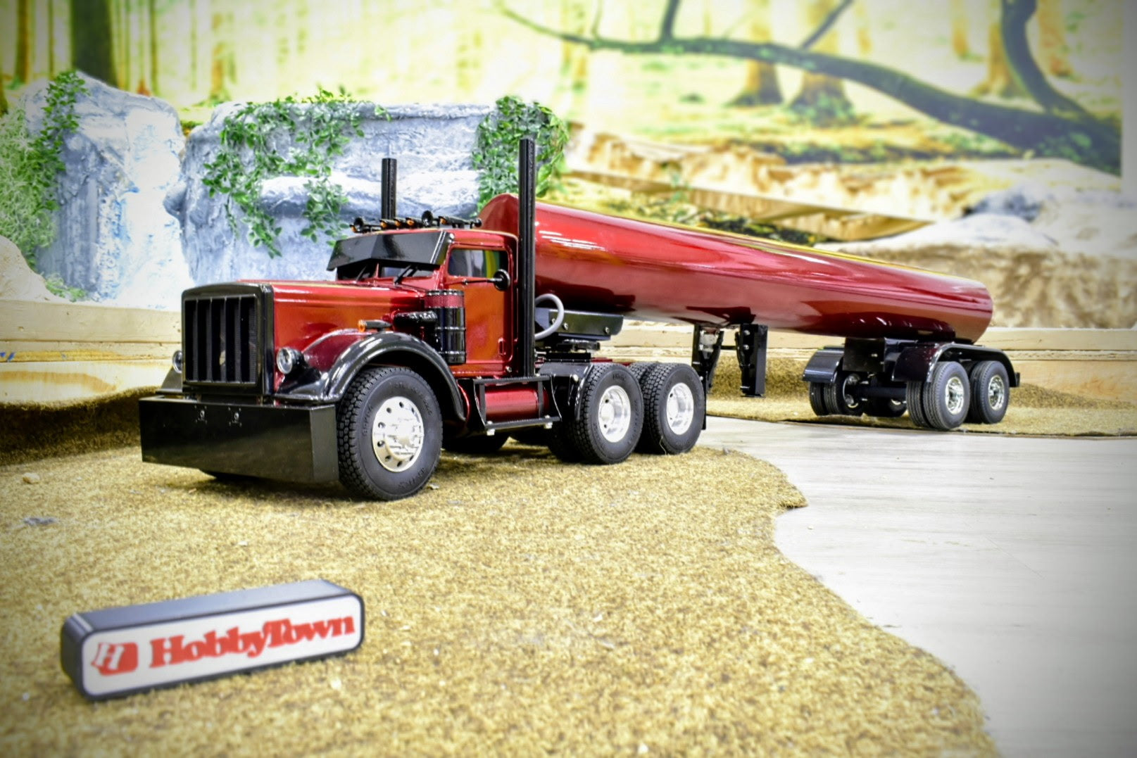 Showcasing Custom Semi by Ron