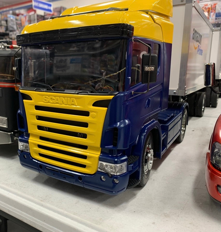 Showcasing Custom Semi by Ron