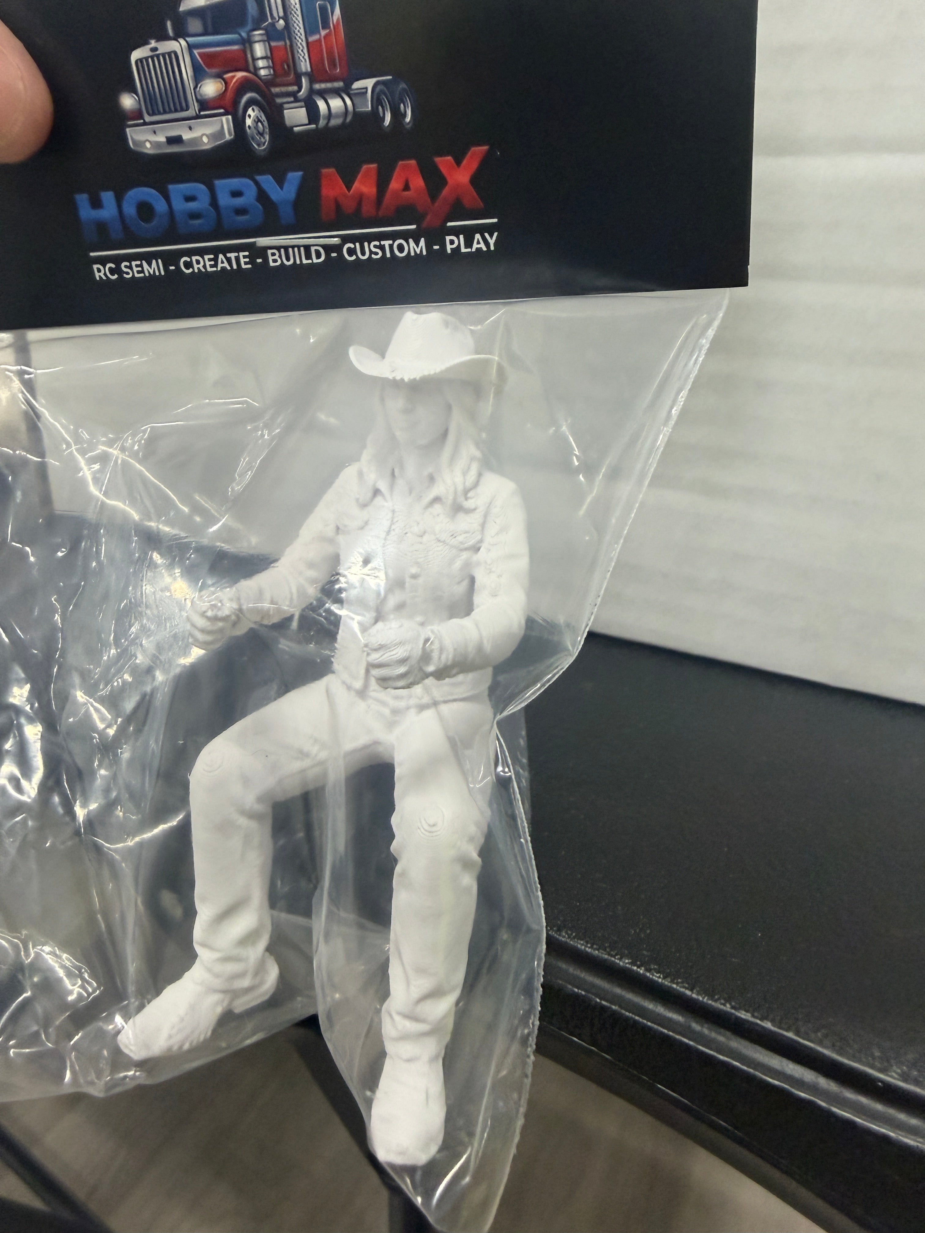 1/14 RC Truck Driver Emma - unpainted figure