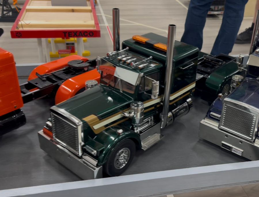 Showcasing Custom Semi by Ron